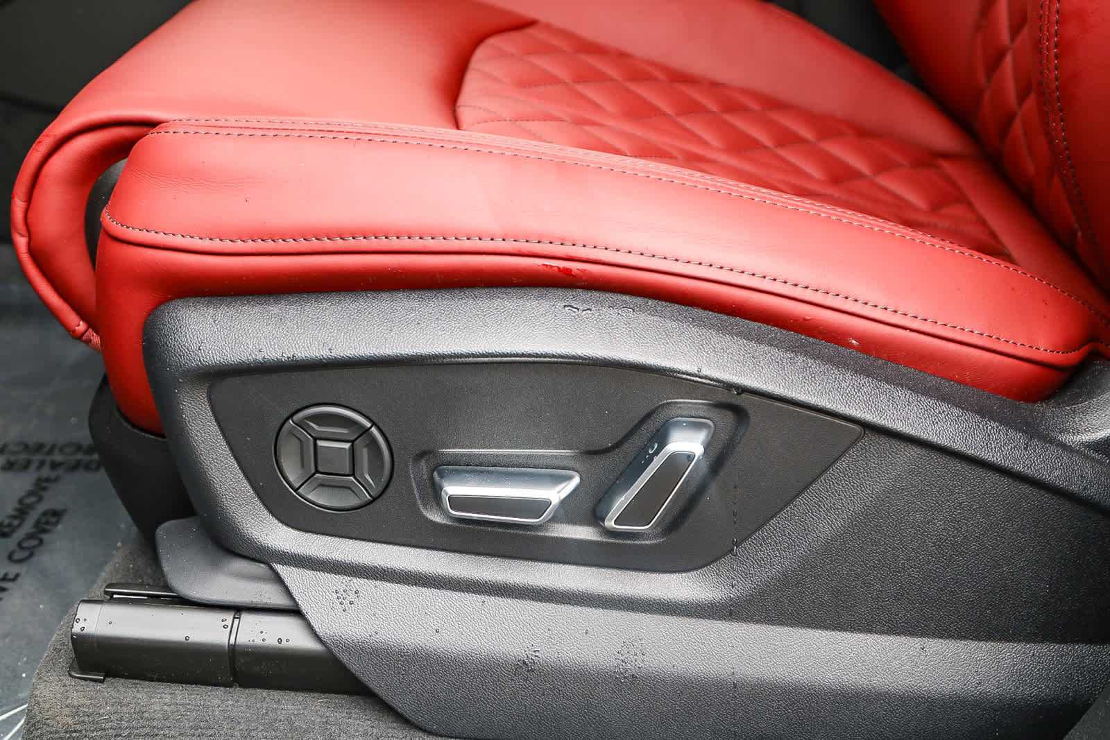 New 2025 Audi SQ8 Premium Plus image 20