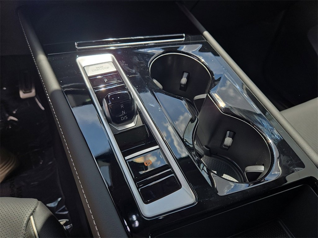 New 2025 Volkswagen Atlas SEL Premium R-Line image 24