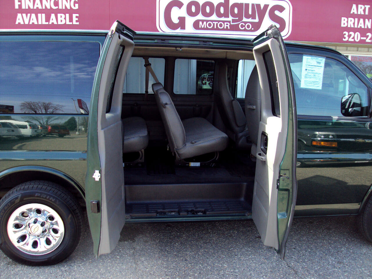 Used 2014 Chevrolet Express 1500 LT w/ LT Preferred Equipment Group AWD/4WD image 10