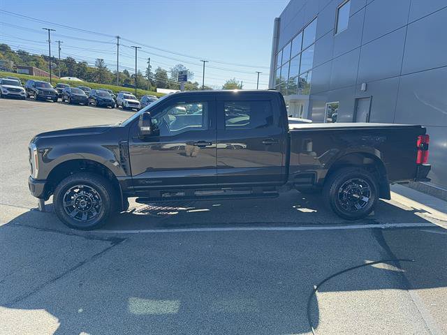 Used 2024 Ford F250 Lariat w/ Lariat Ultimate Package AWD/4WD image 2