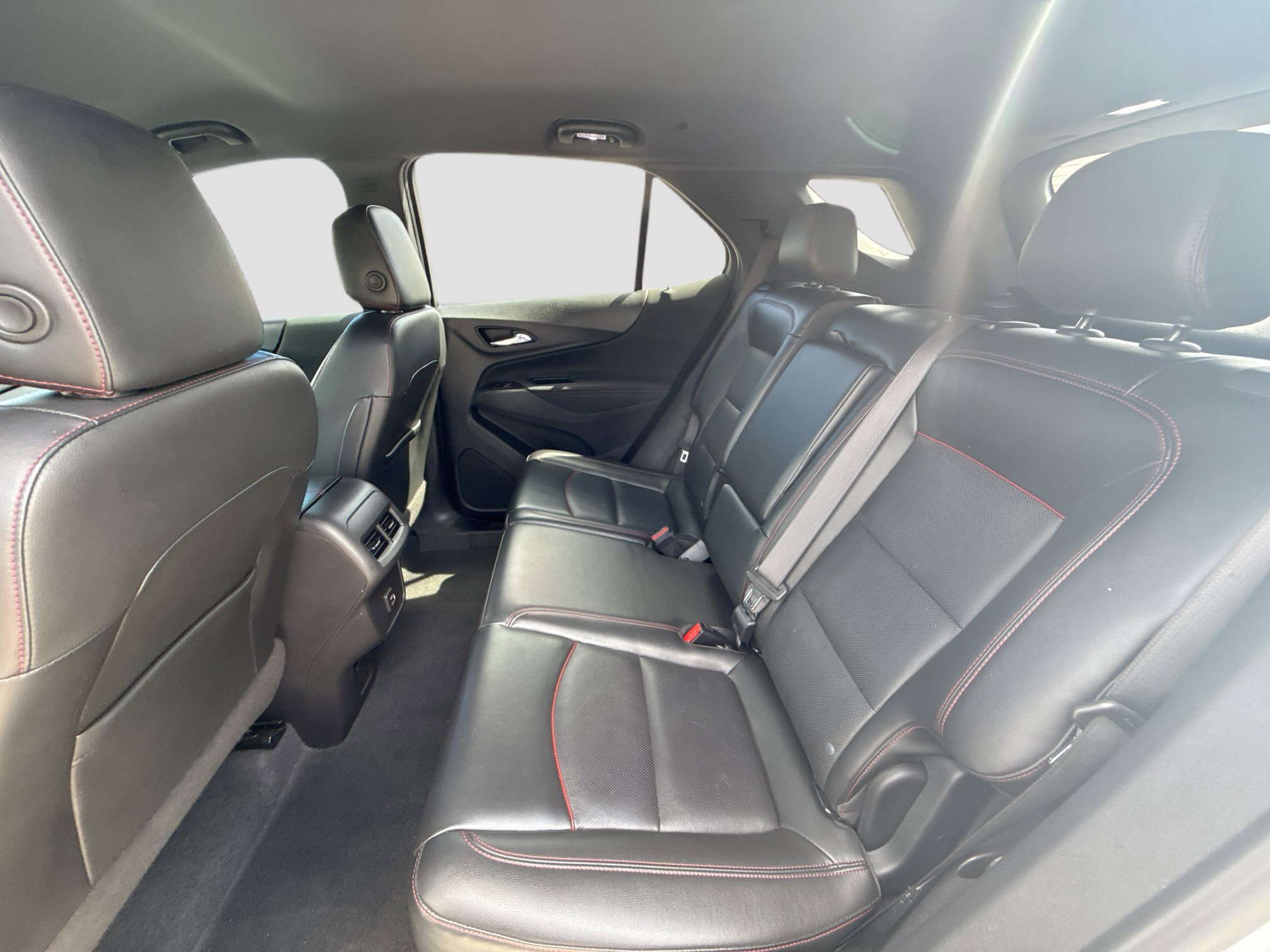 Used 2022 Chevrolet Equinox RS w/ RS Leather Package image 23