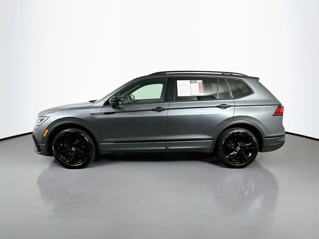Used 2023 Volkswagen Tiguan SE R-Line FWD image 5