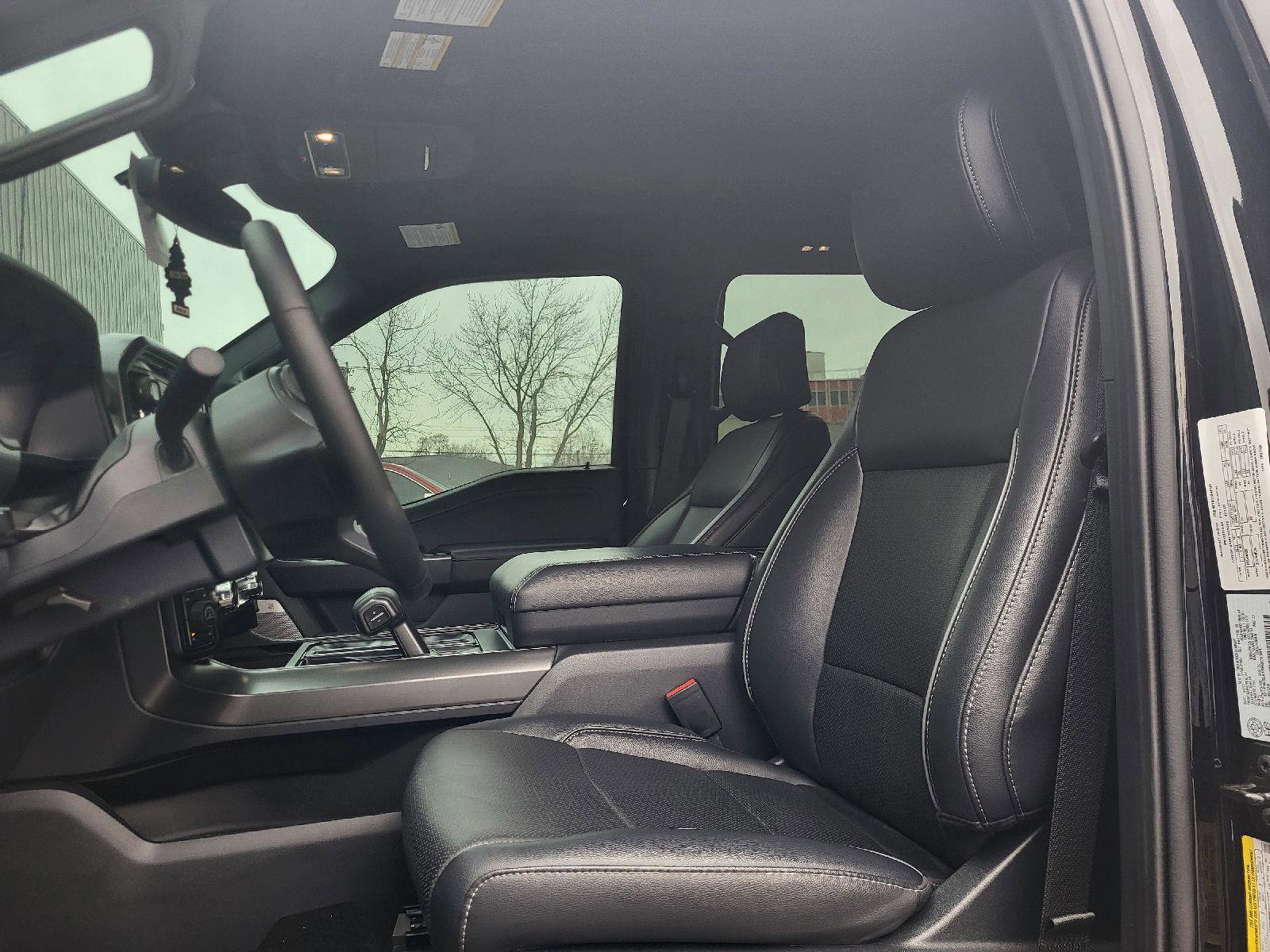 Used 2025 Ford F150 Lariat image 9