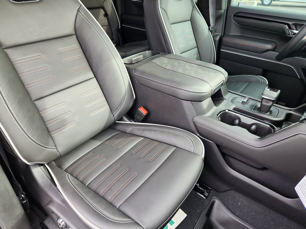 New 2026 GMC Sierra 1500 AT4X image 9