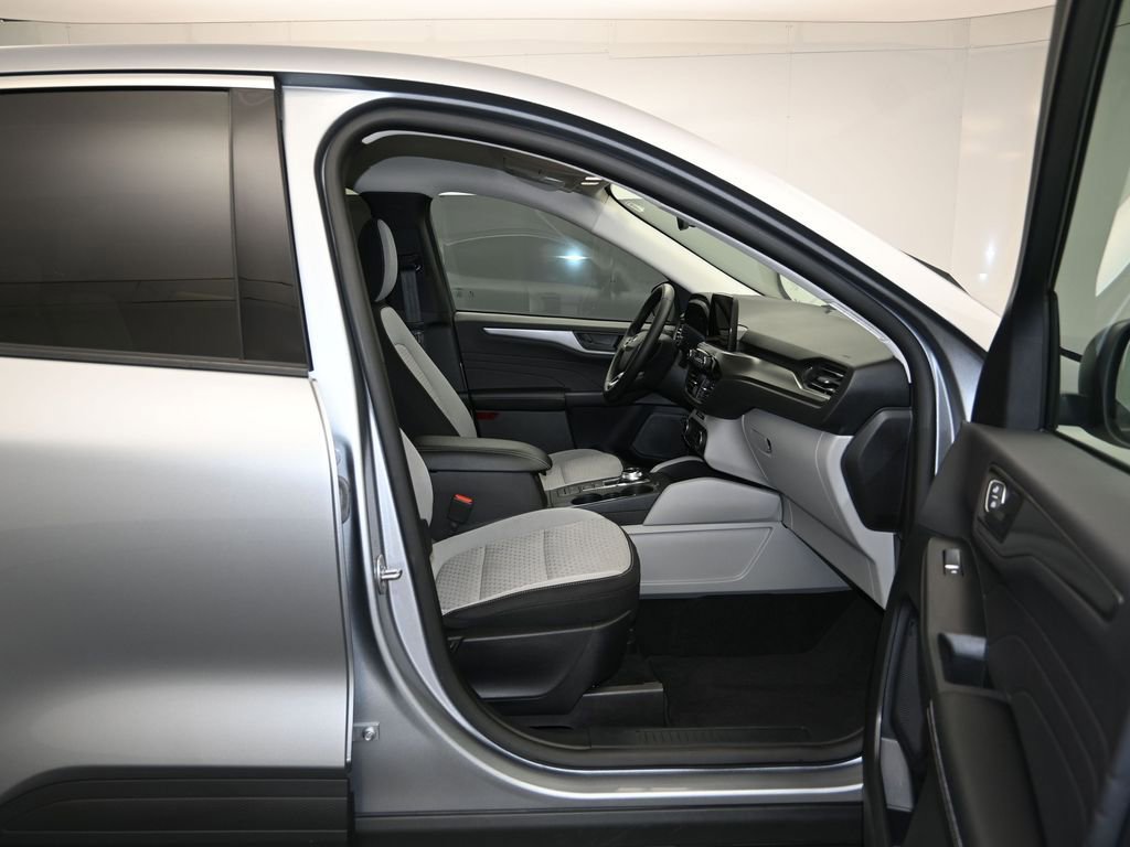 Used 2024 Ford Escape Active image 26