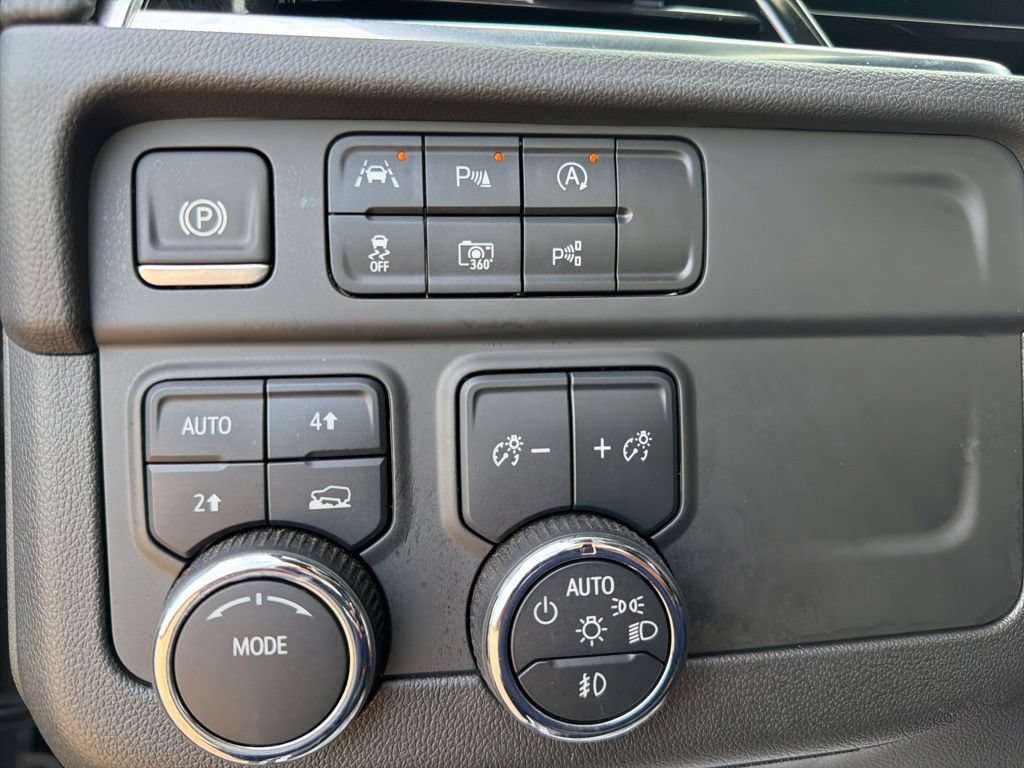 Used 2025 Chevrolet Tahoe RST w/ Comfort Package AWD/4WD image 58