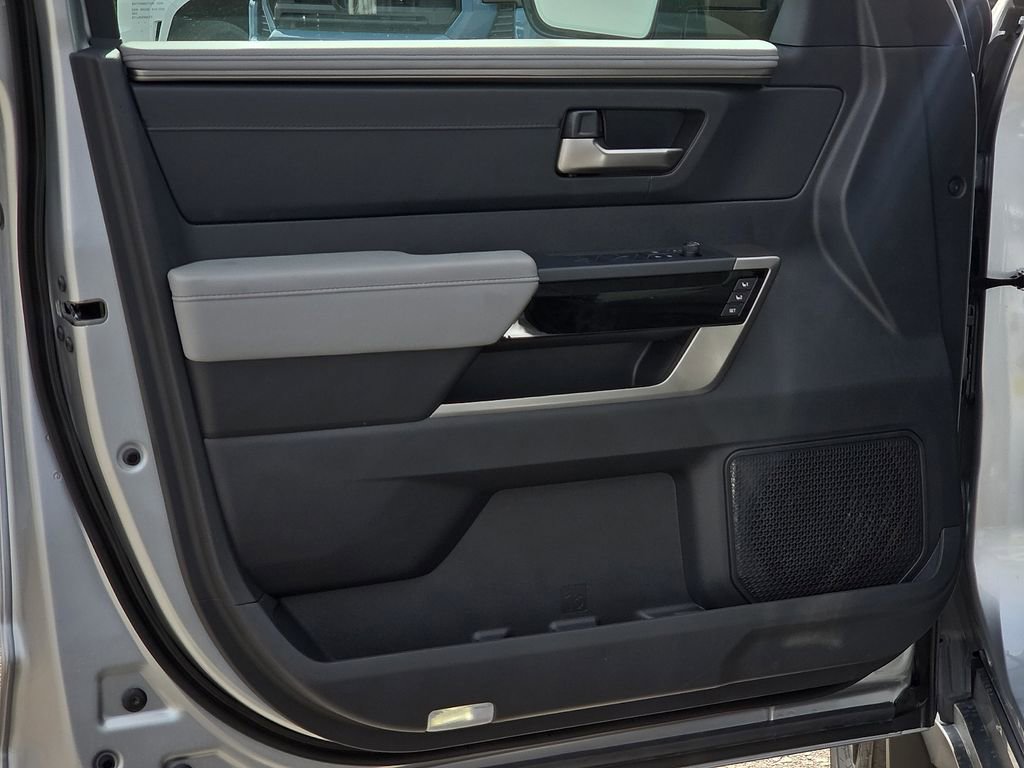 New 2026 Toyota Tundra Limited AWD/4WD image 17