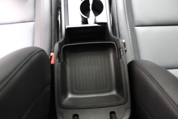 Used 2024 Hyundai Kona Limited FWD image 32