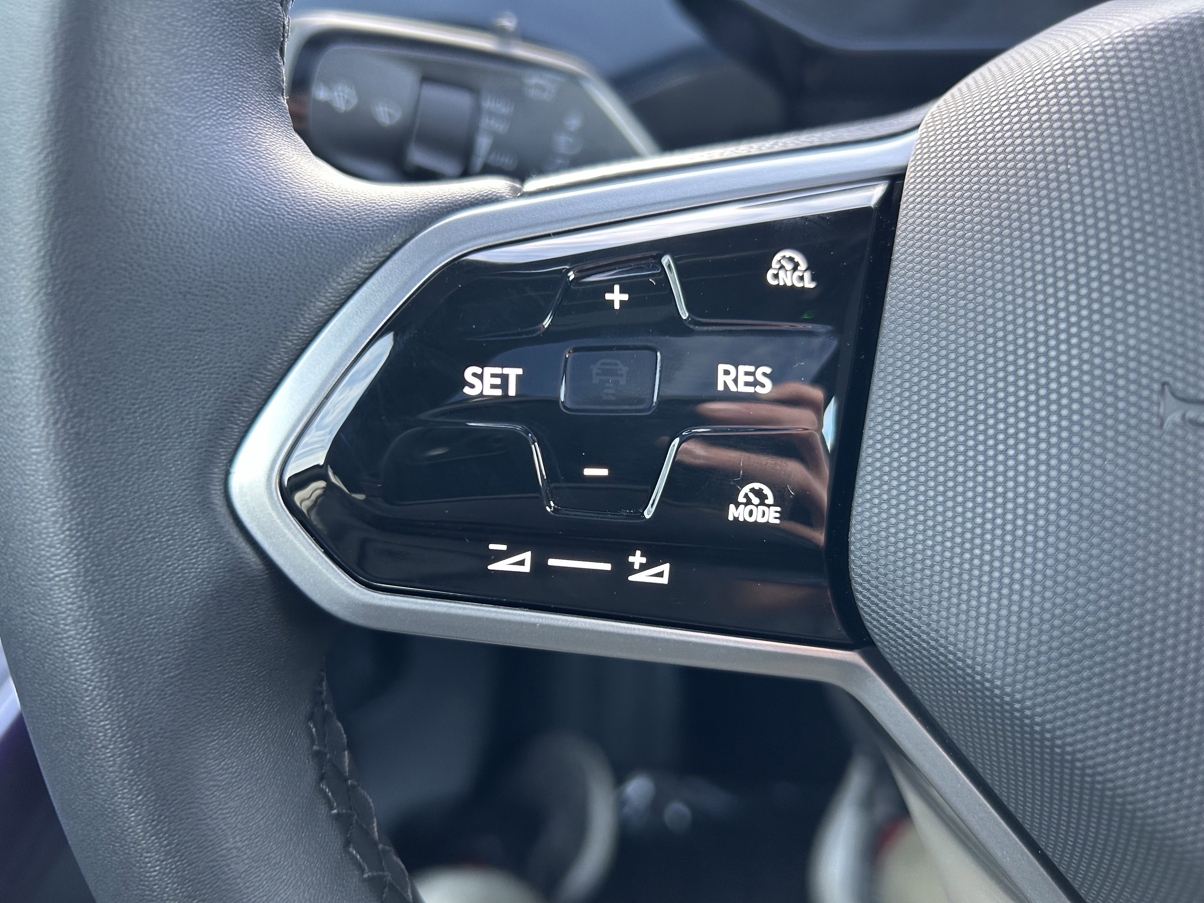 New 2025 Volkswagen ID.4 Pro S Plus image 17