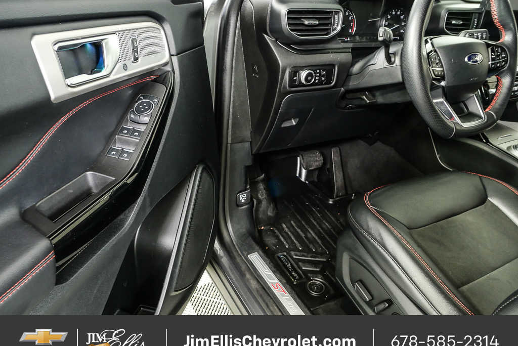Used 2023 Ford Explorer ST-Line w/ Class IV Trailer Tow Package RWD image 8