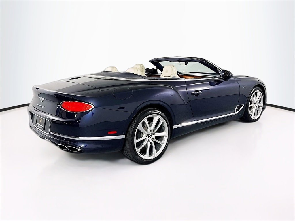 Used 2022 Bentley Continental GT image 5