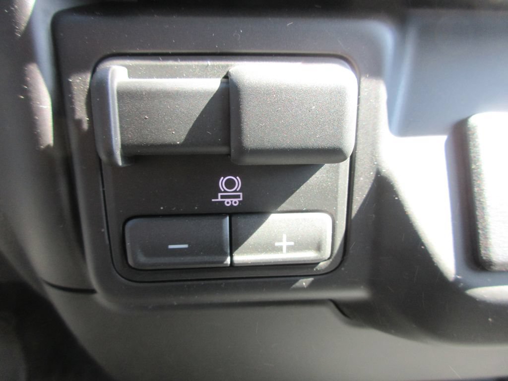 New 2026 GMC Sierra 1500 Pro AWD/4WD image 18