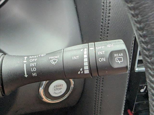 Used 2023 Nissan Armada SL w/ Captain's Chairs Package image 30