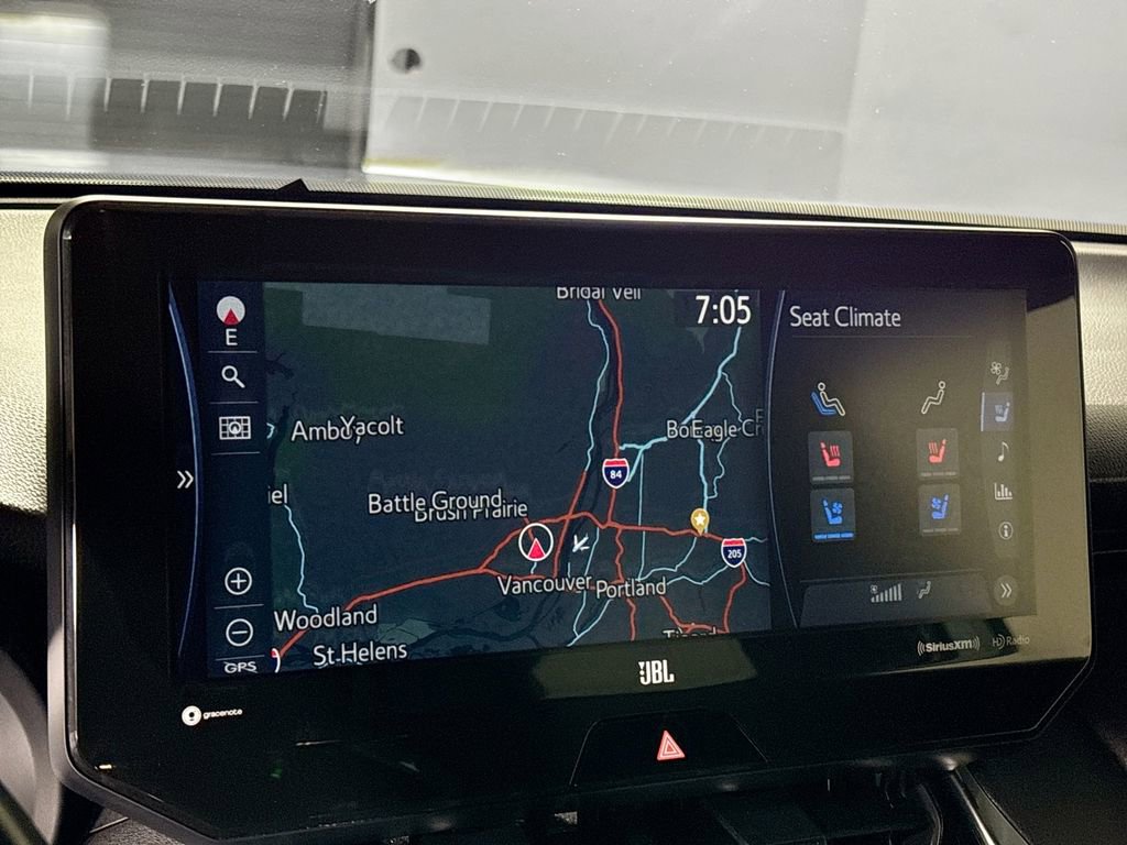 Used 2021 Toyota Venza XLE w/ Softex Package image 16