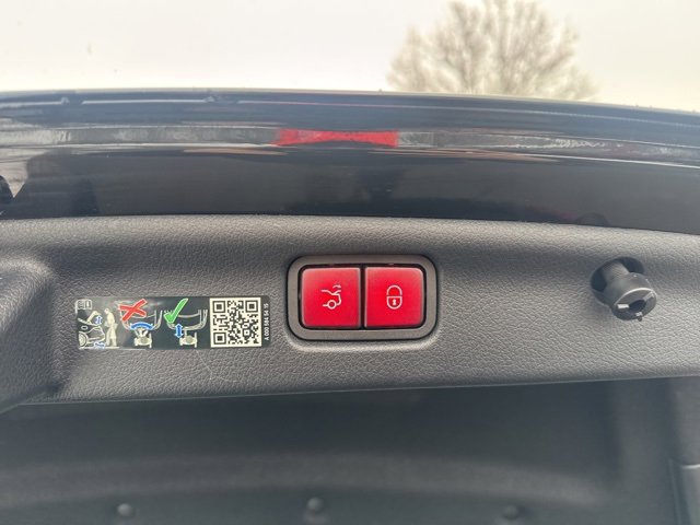 Used 2024 Mercedes-Benz C 300 C 300 image 37