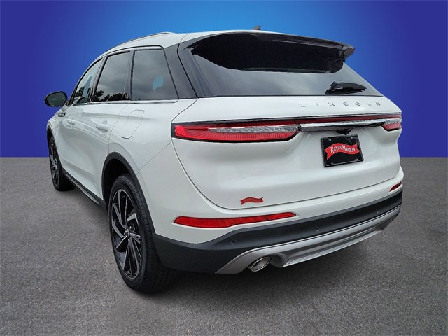 New 2024 Lincoln Corsair Reserve w/ Equipment Group 201A image 4