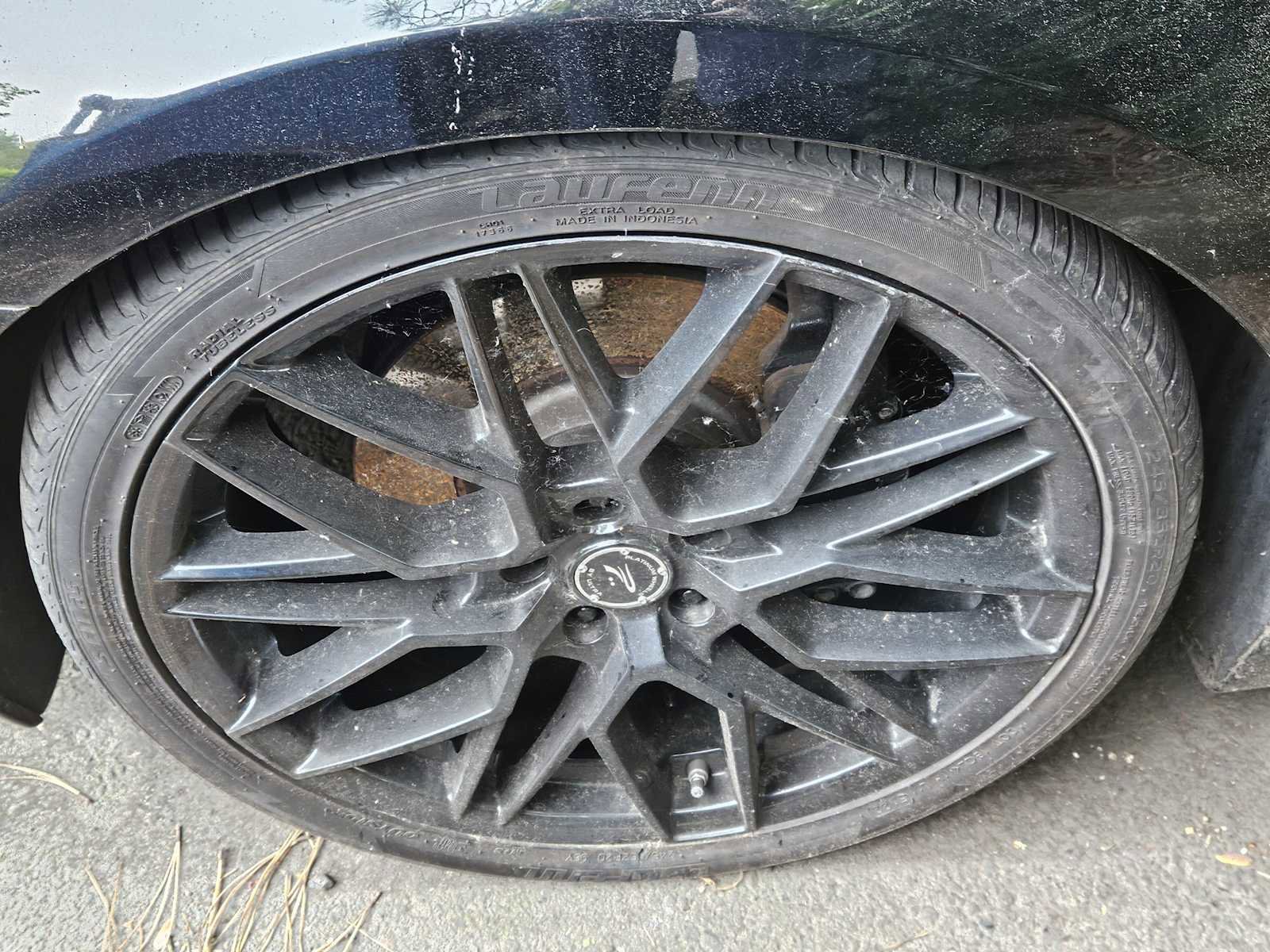 Used 2011 Hyundai Genesis 4.6 RWD image 8