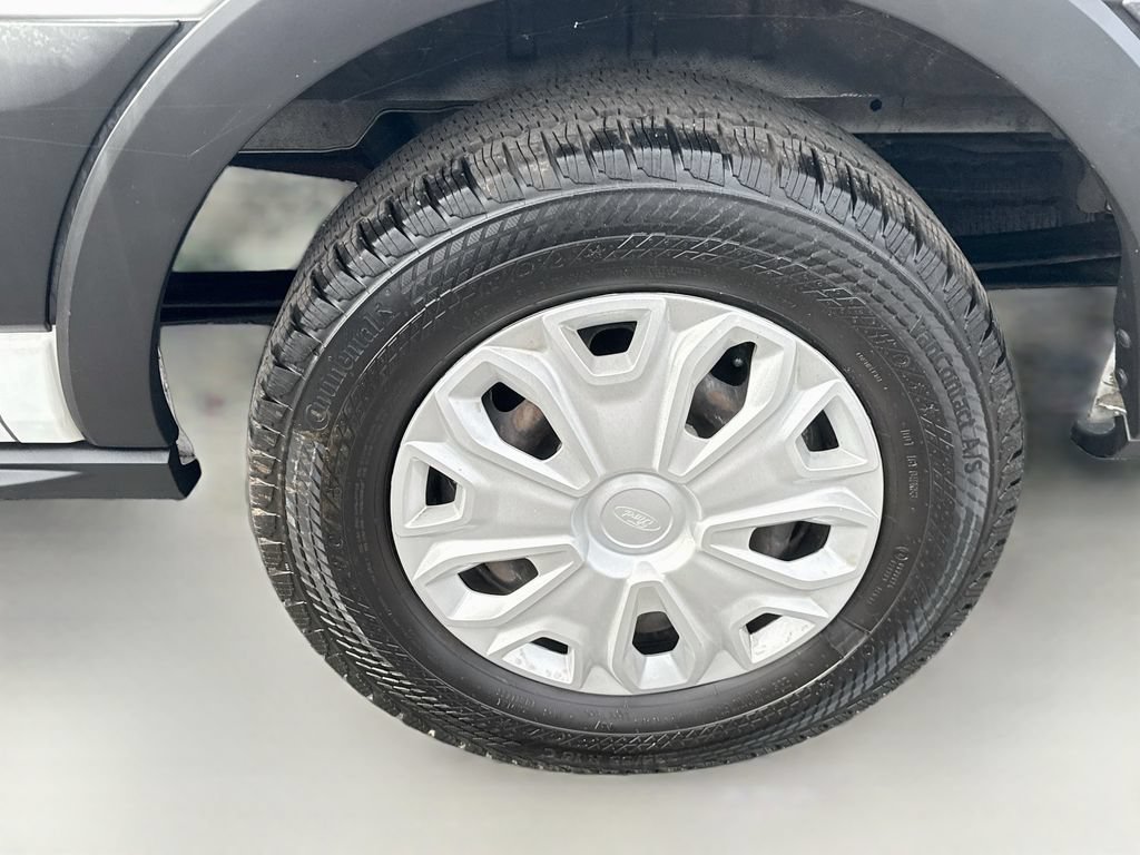 Used 2019 Ford Transit 150 XLT RWD image 30