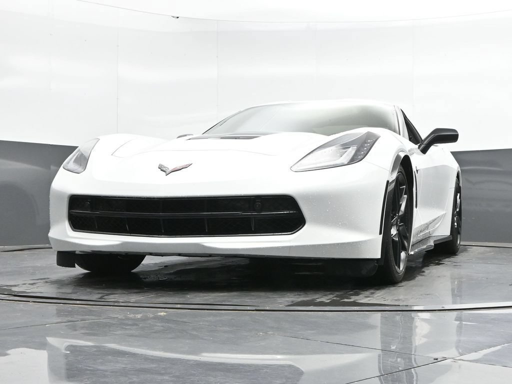 Used 2018 Chevrolet Corvette Stingray Coupe RWD image 44