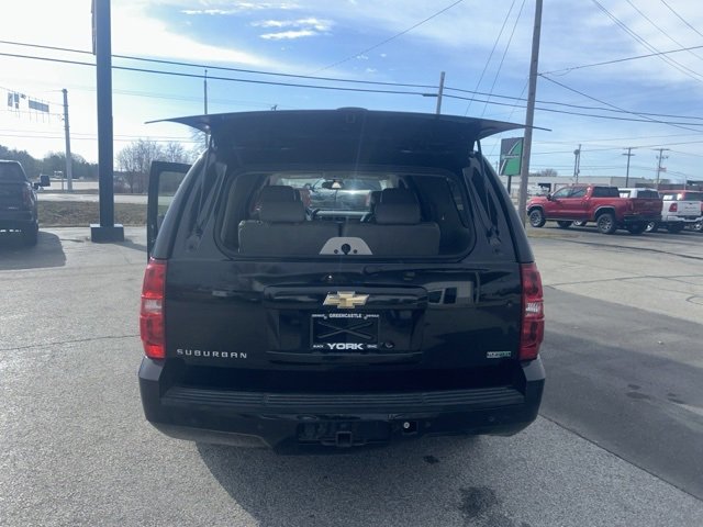 Used 2011 Chevrolet Suburban LT w/ Luxury Package image 37