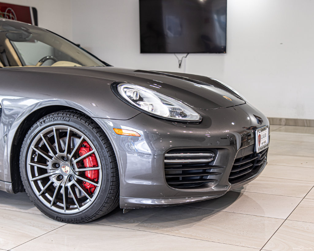 Used 2015 Porsche Panamera GTS AWD/4WD image 3