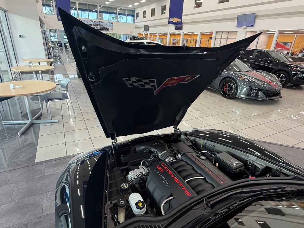Used 2008 Chevrolet Corvette Convertible w/ Preferred Equipment Group RWD image 13