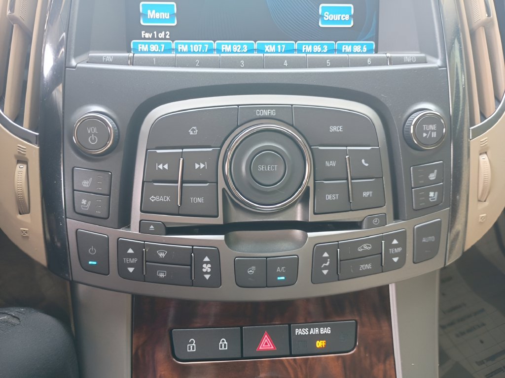 Used 2013 Buick LaCrosse Premium w/ Entertainment Package FWD image 18