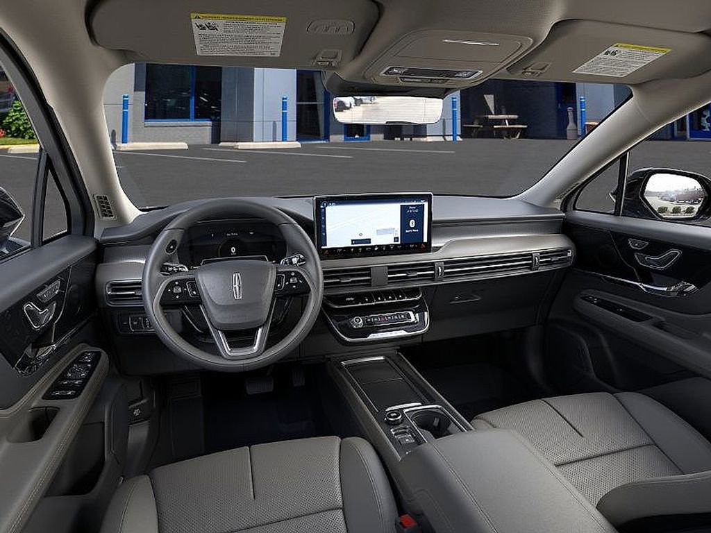 New 2026 Lincoln Corsair Premiere image 9