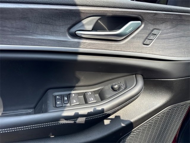 New 2025 Jeep Grand Cherokee L Limited w/ Trailer Tow Package image 13