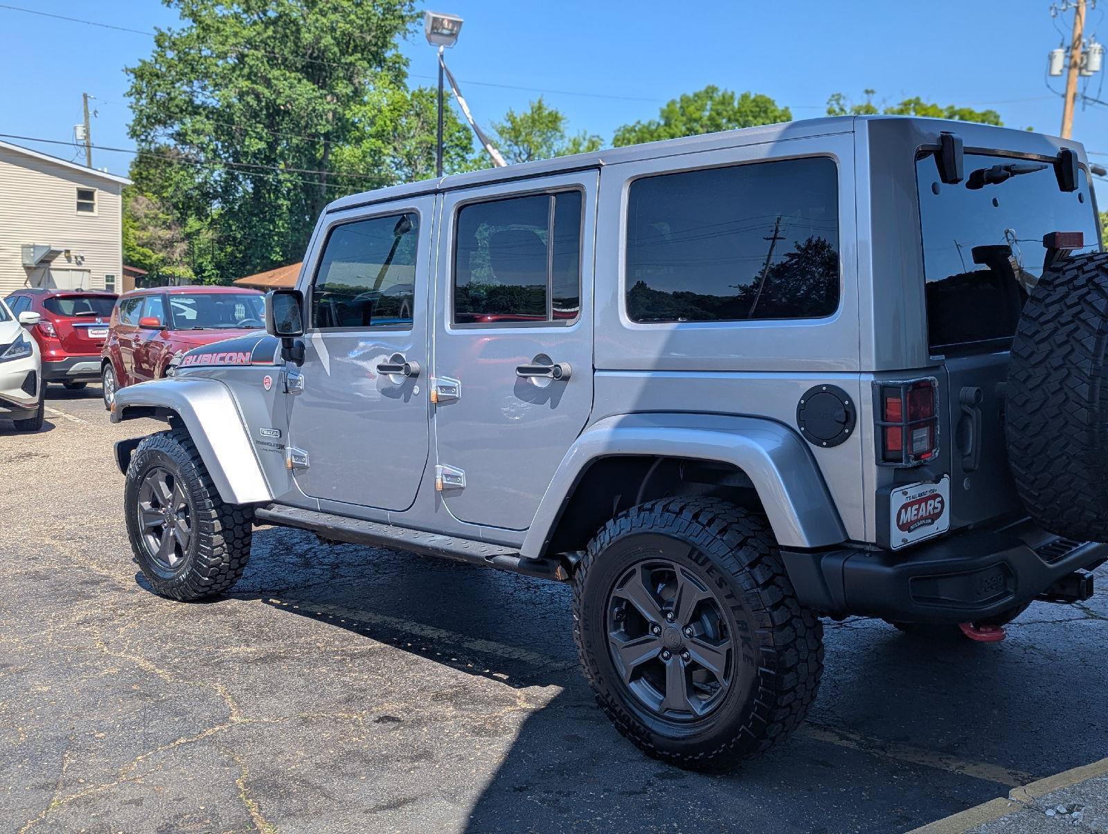 Used 2018 Jeep Wrangler Unlimited Rubicon w/ Max Tow Package AWD/4WD image 7
