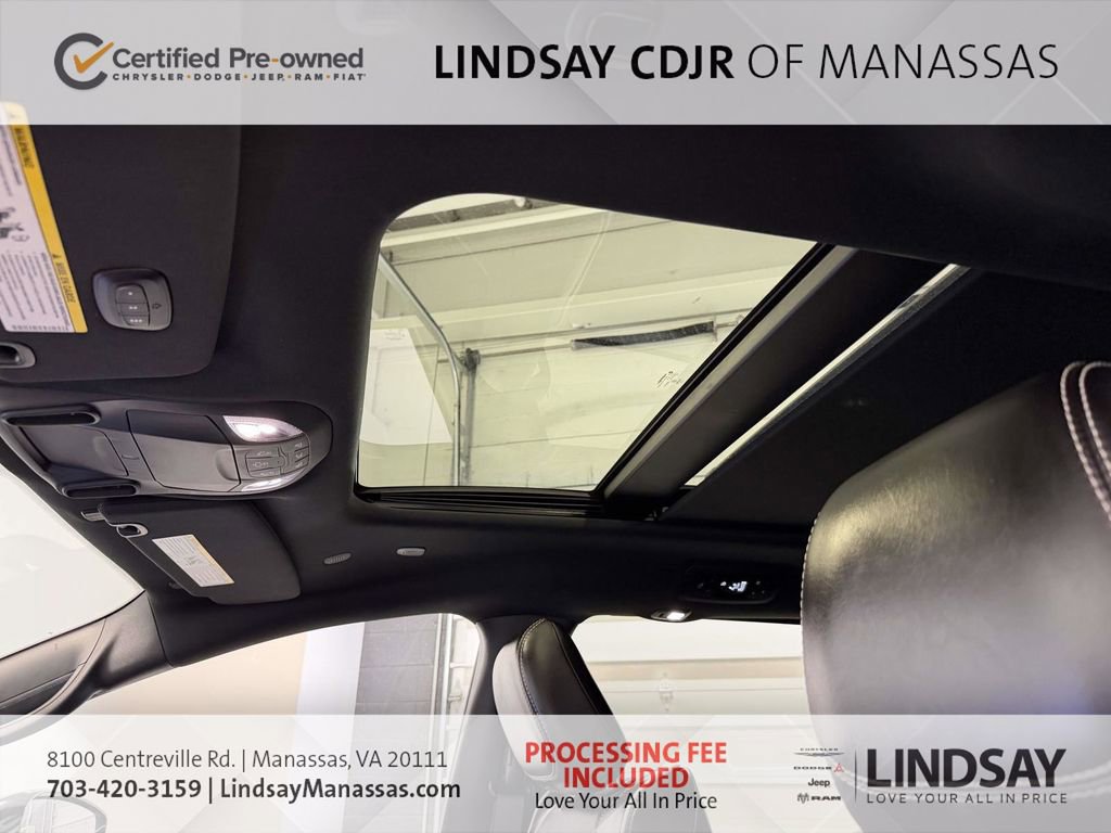 Used 2024 Chrysler Pacifica Premium FWD image 21