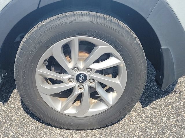 Used 2018 Hyundai Tucson SE w/ Cargo Package AWD/4WD image 13