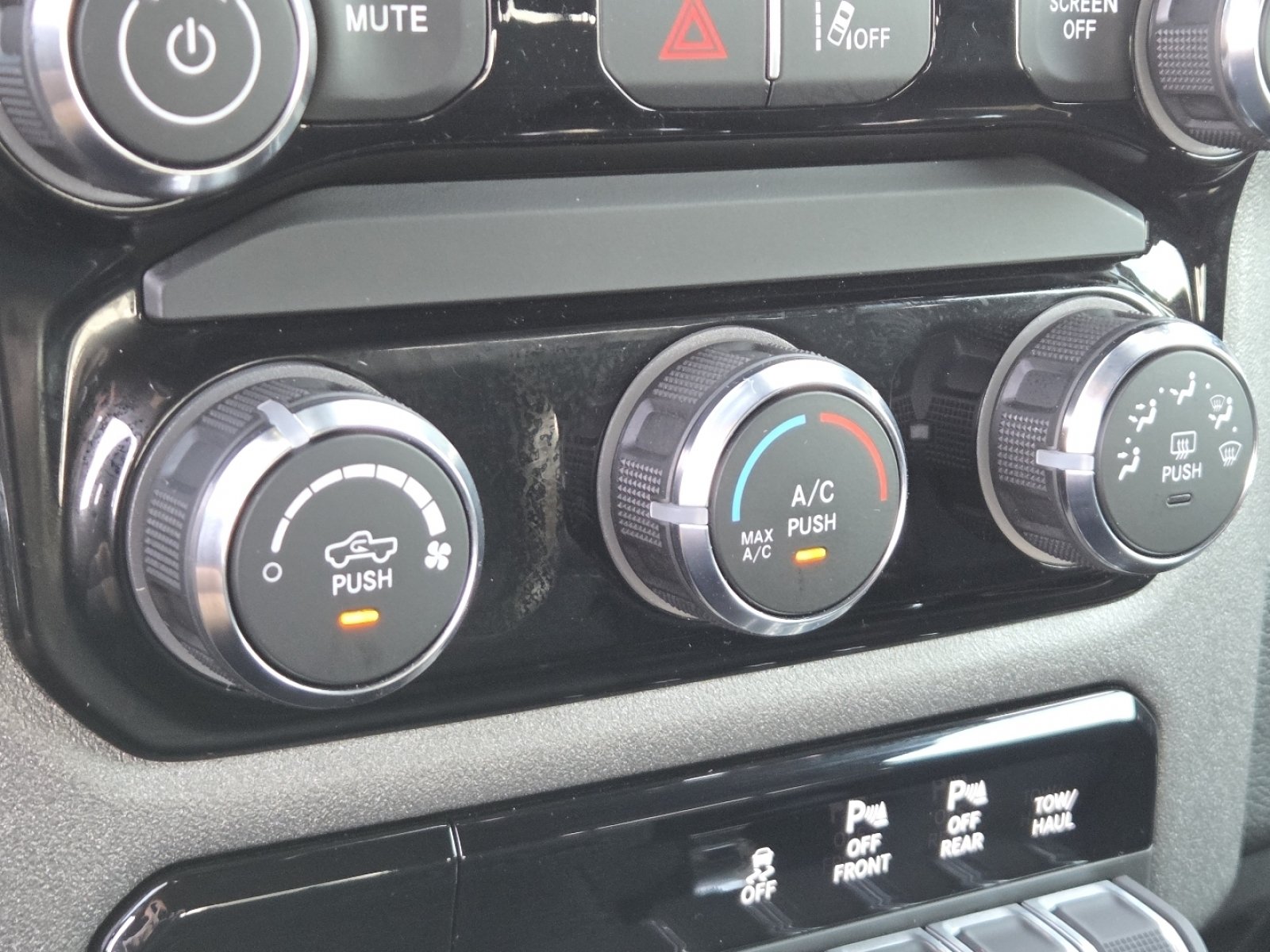 Used 2025 RAM 1500 Tradesman RWD image 28