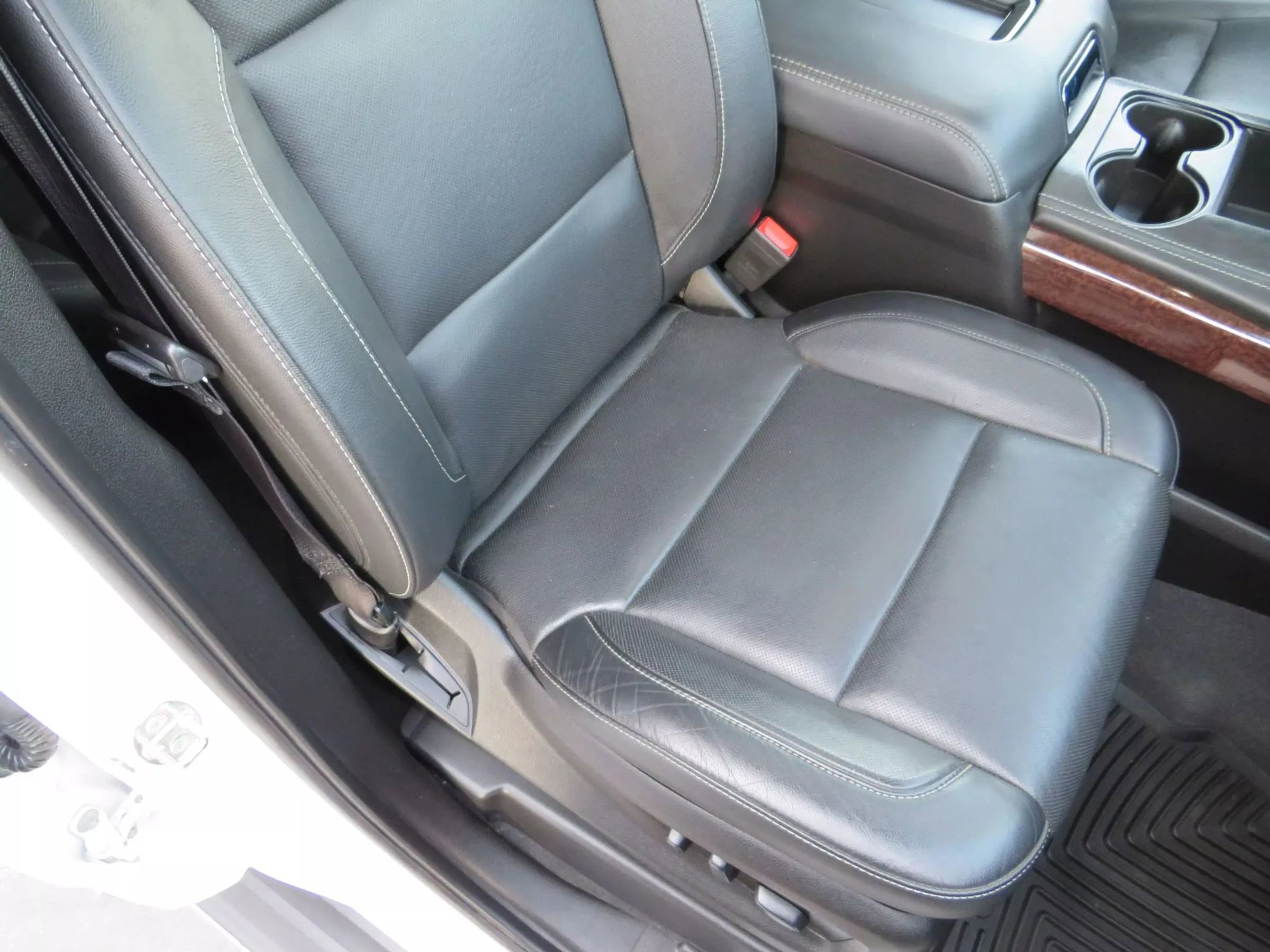 Used 2019 GMC Yukon XL SLT image 43