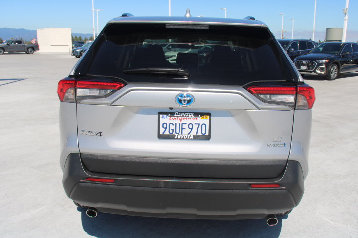 Certified 2023 Toyota RAV4 LE AWD/4WD image 4