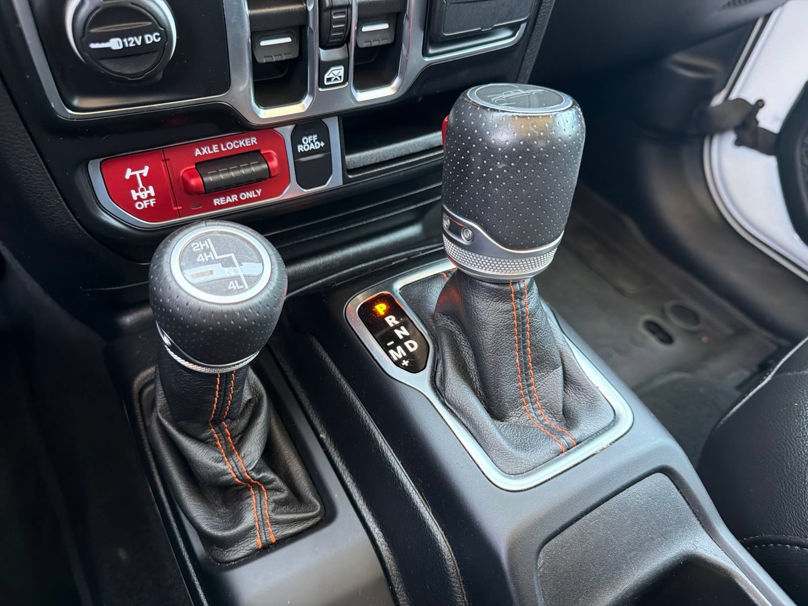 Used 2021 Jeep Gladiator Mojave AWD/4WD image 25