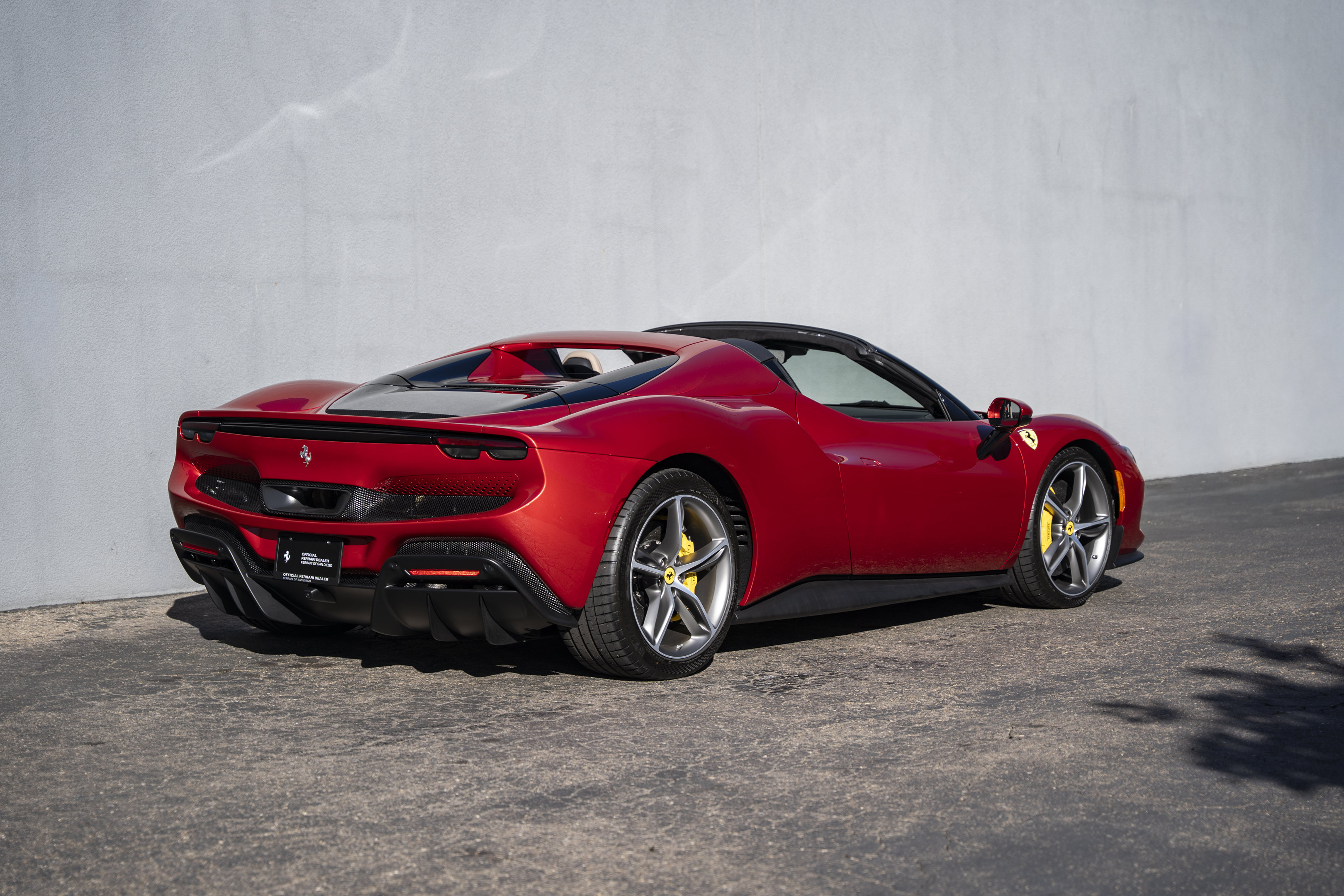 Used 2025 Ferrari 296 GTS RWD image 5