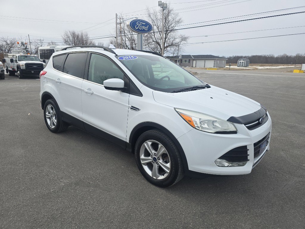 Used 2015 Ford Escape SE w/ Equipment Group 201A image 4