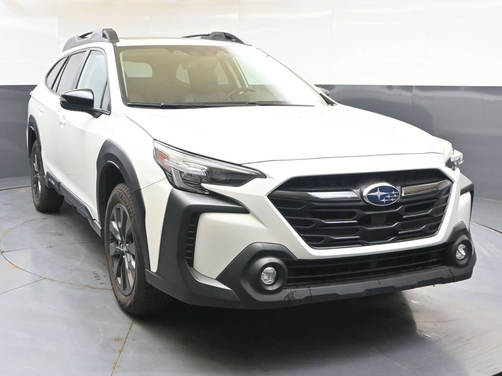 Certified 2025 Subaru Outback Onyx Edition AWD/4WD image 8
