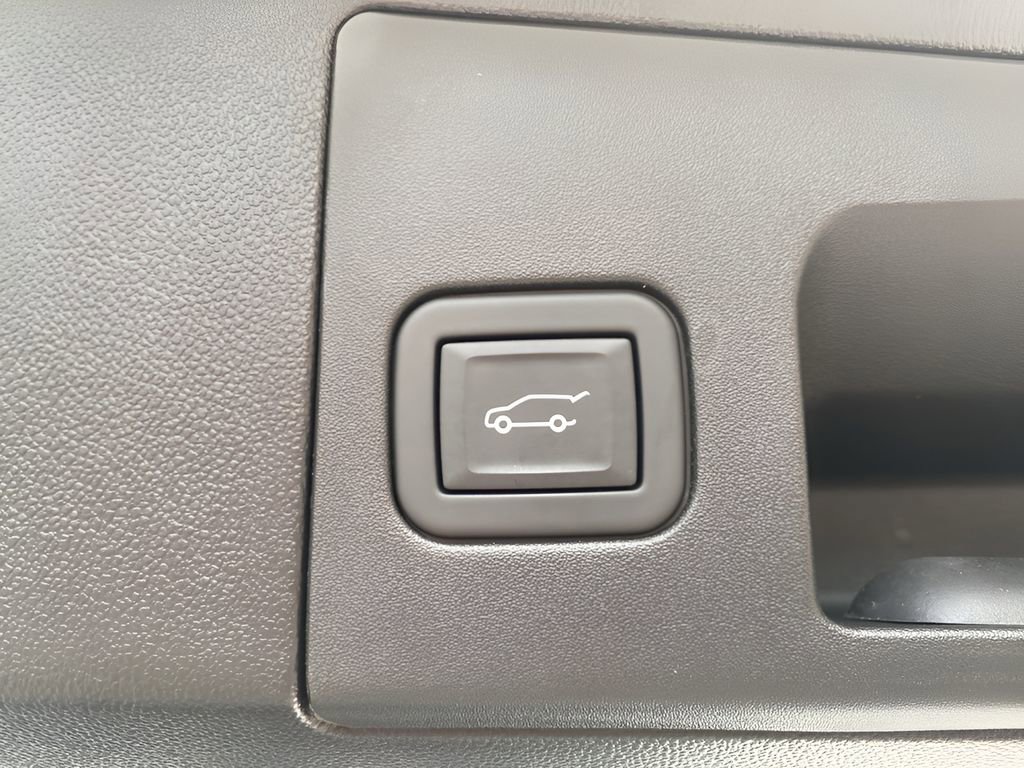 Certified 2024 Cadillac XT5 Premium Luxury image 9