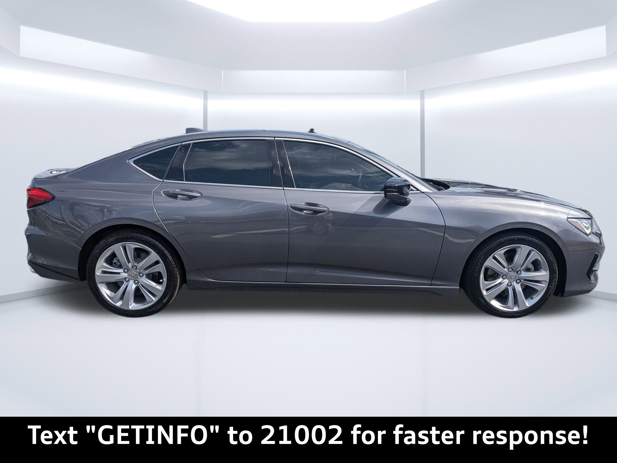 Used 2022 Acura TLX w/ Technology Package image 2