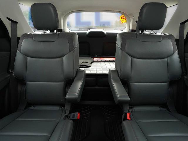 Certified 2025 Ford Explorer Active w/ Active Comfort Package AWD/4WD image 24