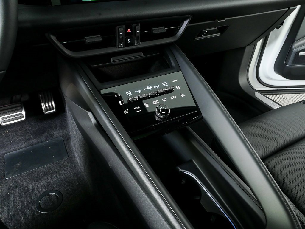 New 2025 Porsche Macan 4S Electric image 19