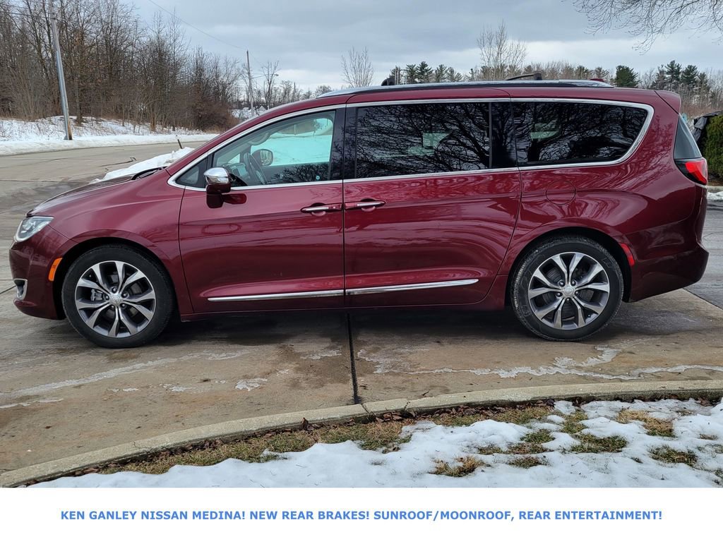 Used 2017 Chrysler Pacifica Limited image 6