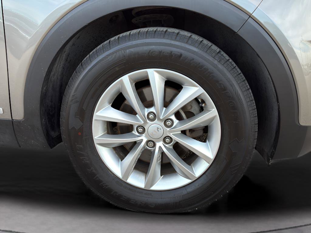 Used 2016 Kia Sorento LX w/ LX Convenience Package AWD/4WD image 32