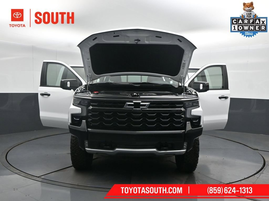 Used 2022 Chevrolet Silverado 1500 ZR2 w/ Technology Package image 58