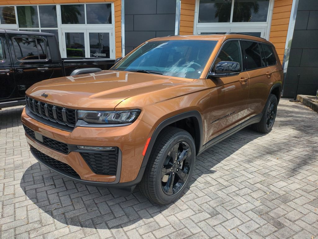 New 2026 Jeep Grand Cherokee L Limited AWD/4WD image 9