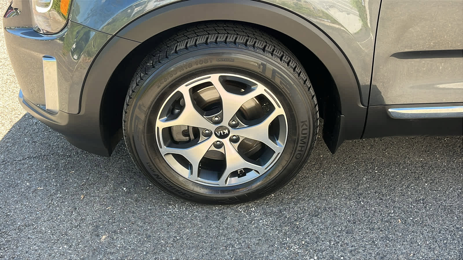 Used 2020 Kia Telluride EX AWD/4WD image 10
