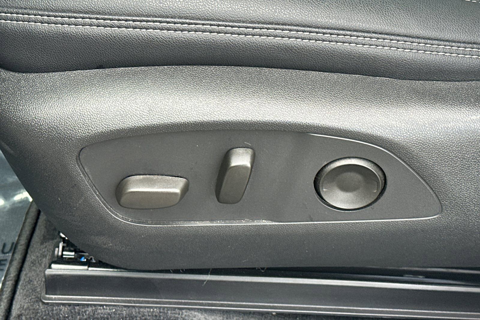 Used 2026 Chevrolet Blazer EV LT image 14