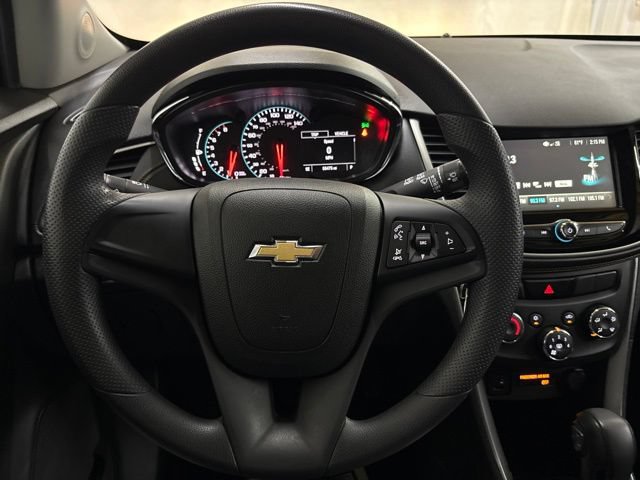 Used 2017 Chevrolet Trax LS FWD image 43